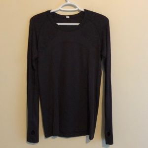 Lululemon long sleeved shirt